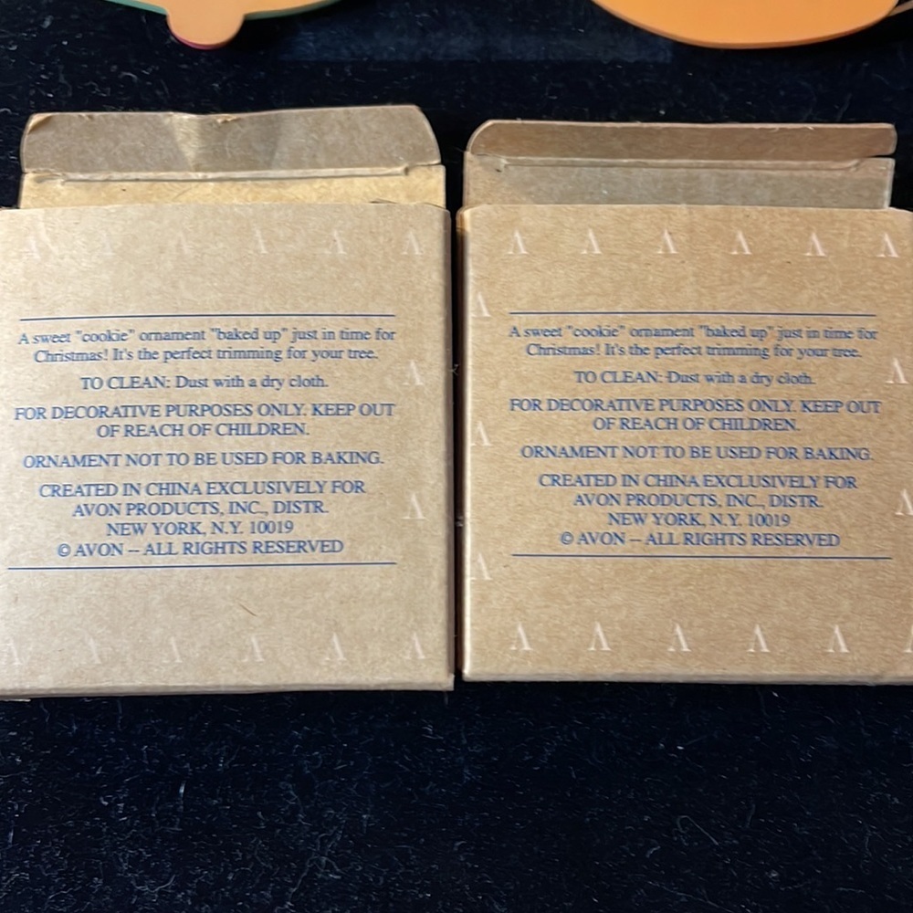 Avon Vtg Cookie Cutter set of 2 Ornaments Bell/ Tree NIB - Picture 7 of 10
